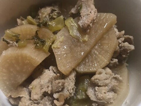 お酒が進むおつまみ！大根と豚バラ肉の炒め物